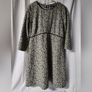 Tommy Hilfiger Size 12 Black And White Daisy Knit Dress